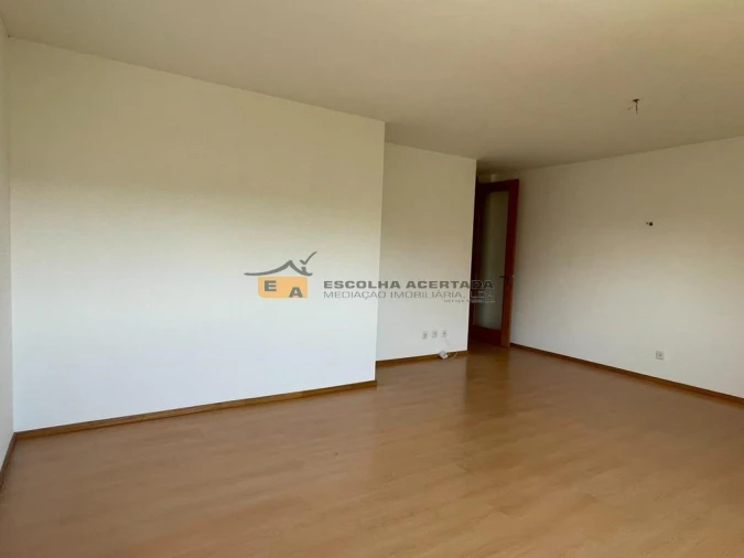 Apartamento T3 para Venda em Moreira Foto 13
