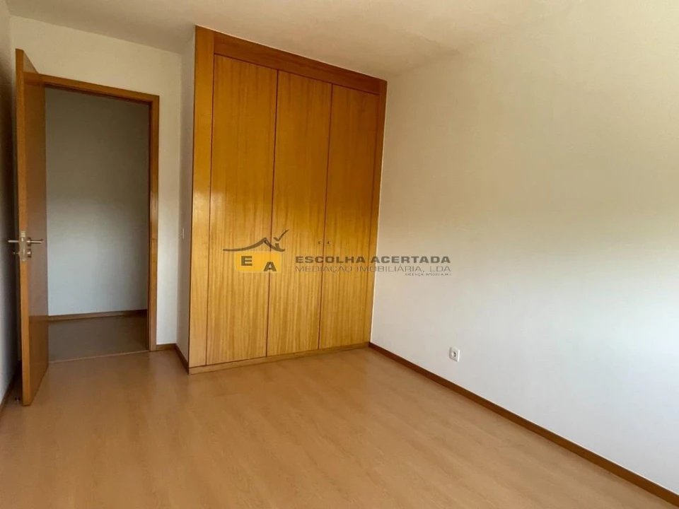 Apartamento T3 para Venda em Moreira Foto 4