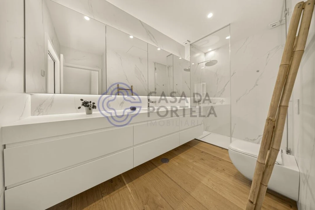 Moradia T4 para Venda em Aldoar, Foz do Douro e Nevogilde Foto 23