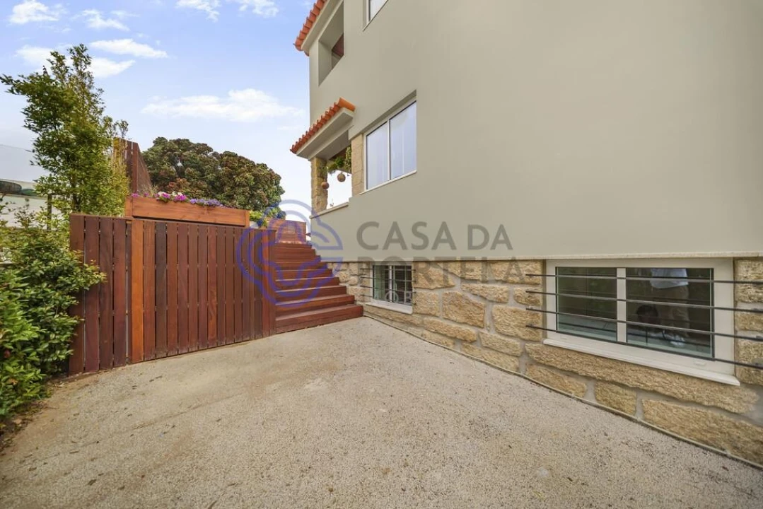 Moradia T4 para Venda em Aldoar, Foz do Douro e Nevogilde Foto 50