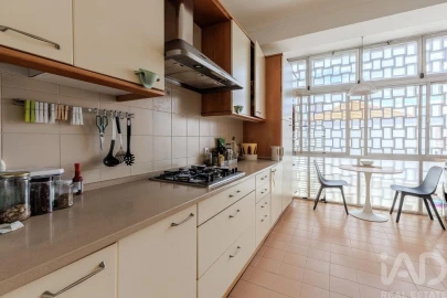 Apartamento T3 para Venda em Alvalade