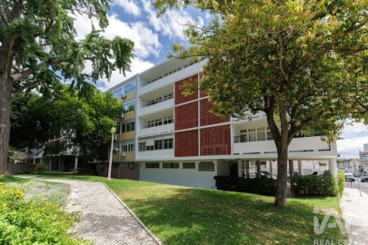 Apartamento T3 para Venda em Alvalade