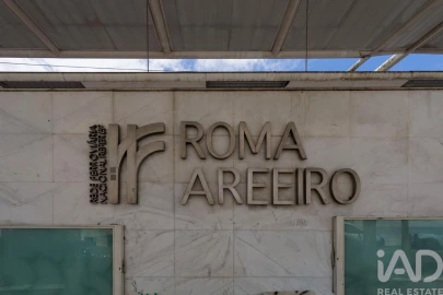 Apartamento T3 para Venda em Alvalade