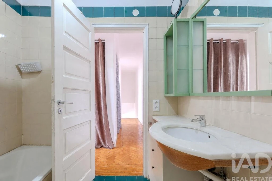 Apartamento T3 para Venda em Alvalade Foto 27