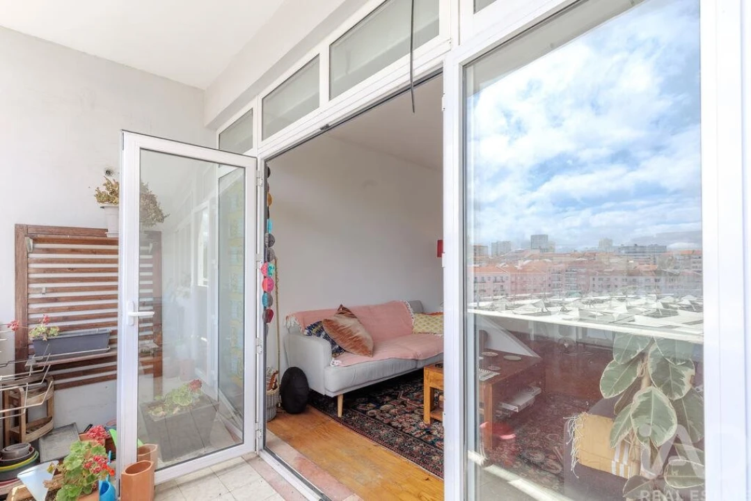 Apartamento T3 para Venda em Alvalade Foto 9