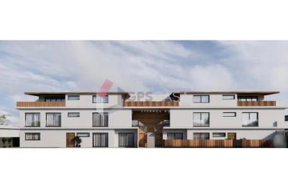 Moradia T2 para Venda em Praia da Vitoria (Santa Cruz)