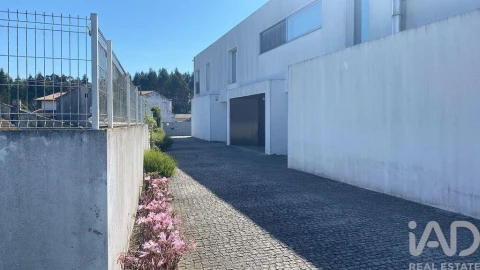 Moradia T4 para Venda em Apúlia e Fão