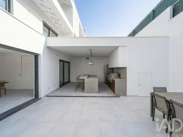 Moradia T3 para Venda em Montenegro
