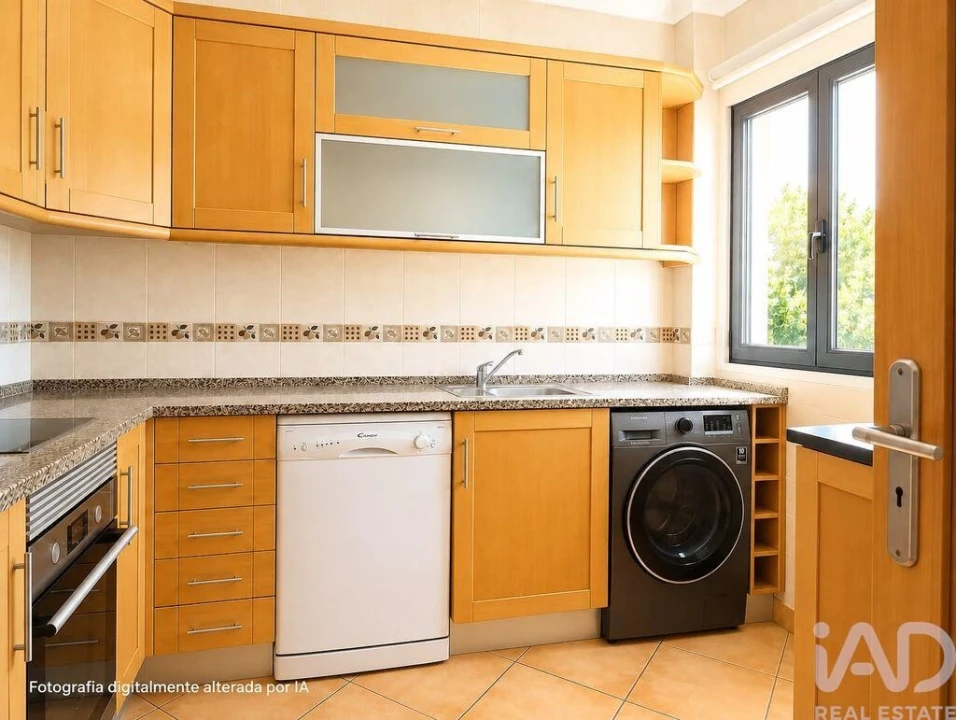 Apartamento T2 para Venda em Grândola e Santa Margarida da Serra Foto 3