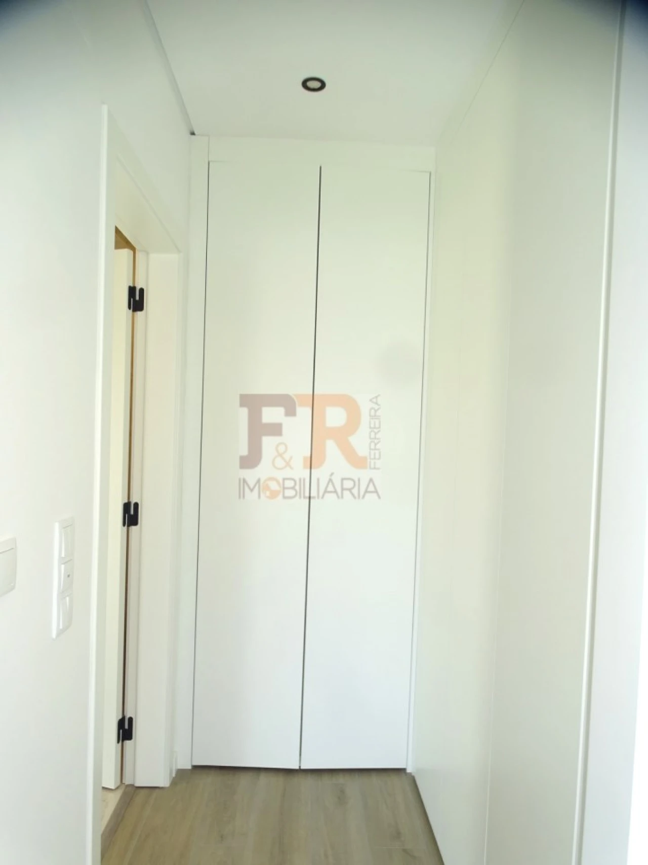 Moradia T4 para Venda em Fernao Ferro Foto 32
