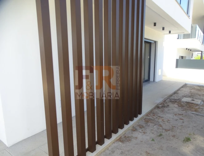 Moradia T4 para Venda em Fernao Ferro Foto 3