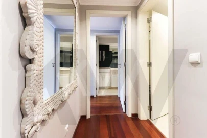 Apartamento T2 para Arrendamento em Lumiar