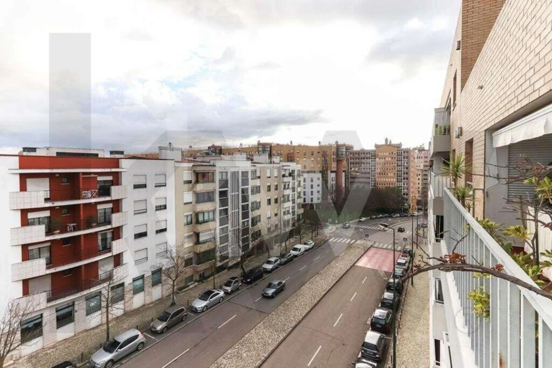 Apartamento T2 para Arrendamento em Lumiar Foto 15