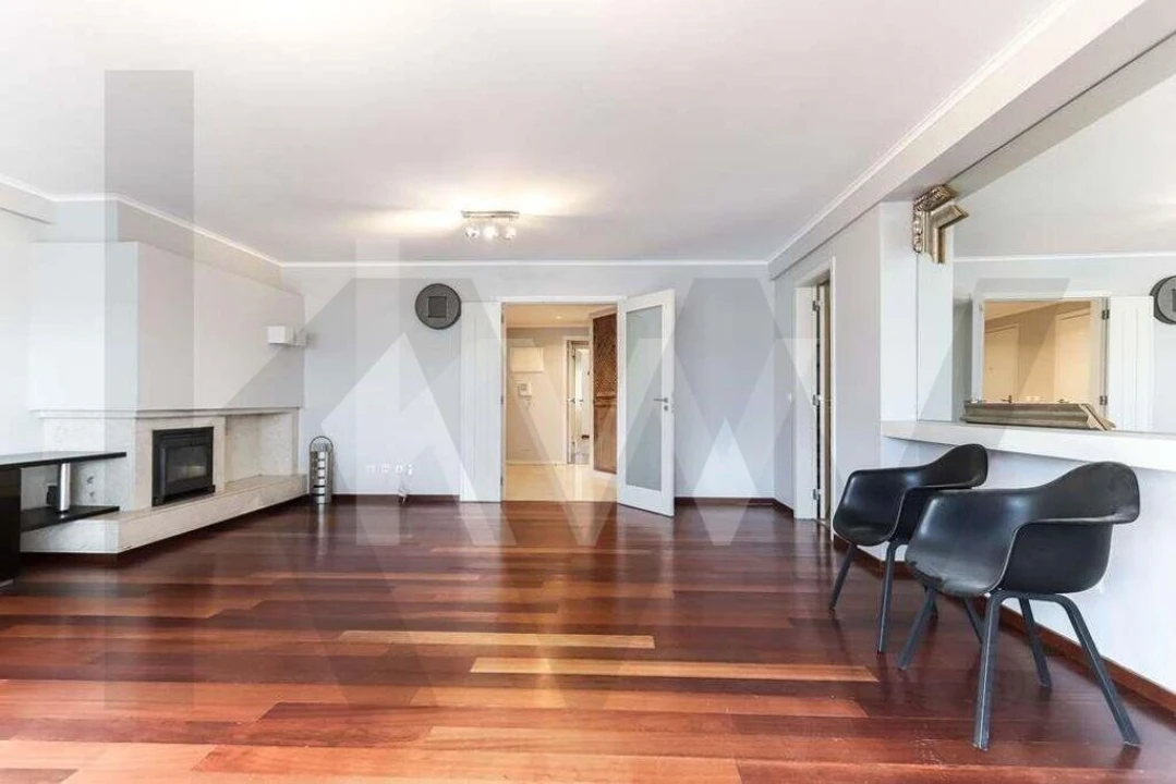 Apartamento T2 para Arrendamento em Lumiar Foto 18