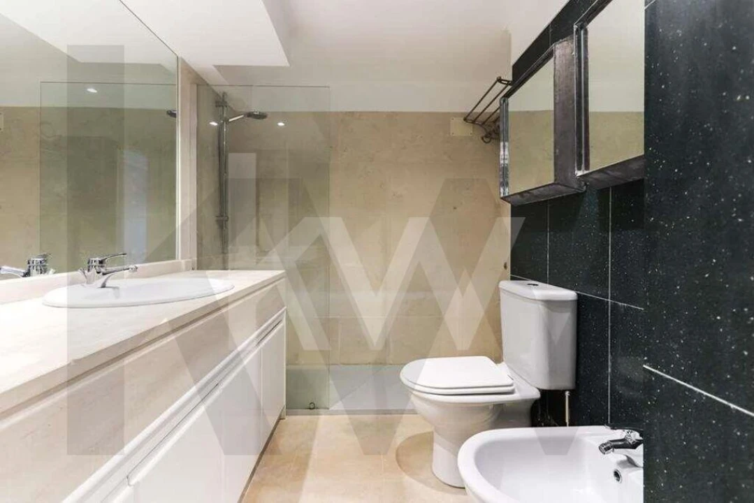 Apartamento T2 para Arrendamento em Lumiar Foto 5