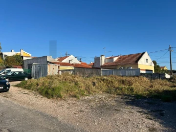 Terreno para Venda em São Domingos de Rana