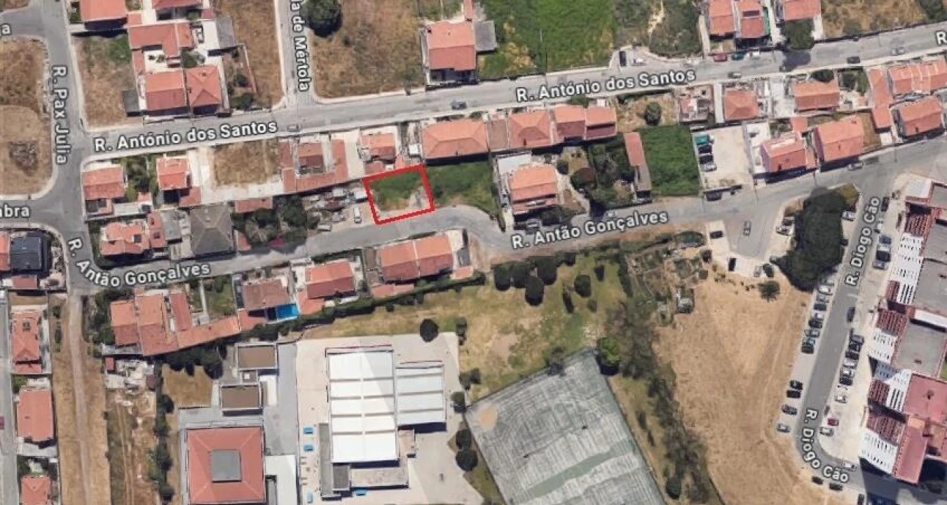 Terreno para Venda em São Domingos de Rana Foto 2