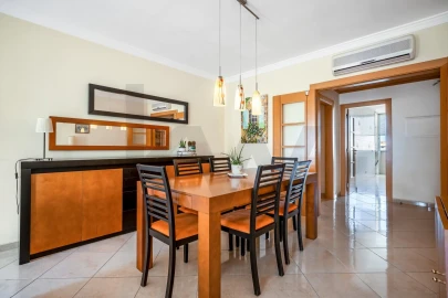 Apartamento T3 para Venda em Faro (Sé e São Pedro)