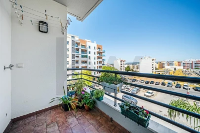 Apartamento T3 para Venda em Faro (Sé e São Pedro)
