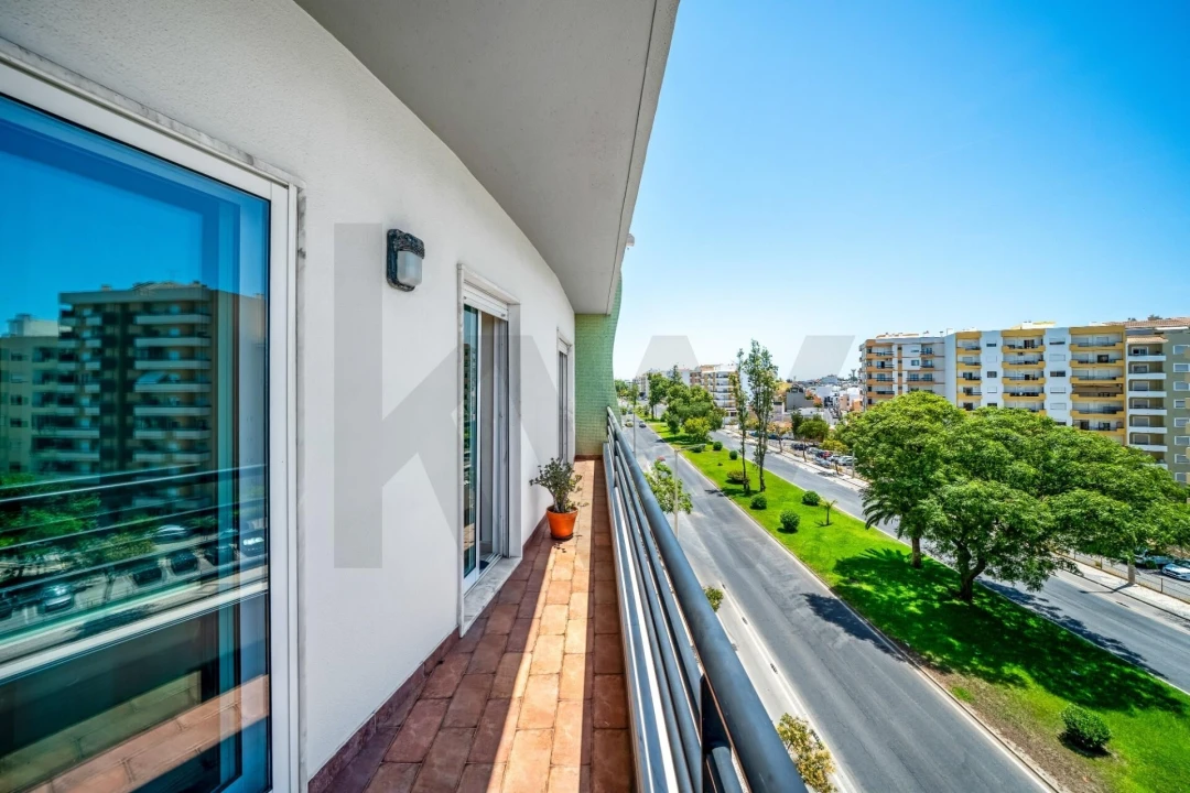 Apartamento T3 para Venda em Faro (Sé e São Pedro) Foto 27