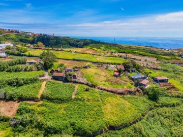 Moradia T3 para Venda em Ponta do Pargo