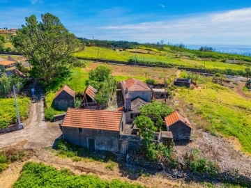 Moradia T3 para Venda em Ponta do Pargo