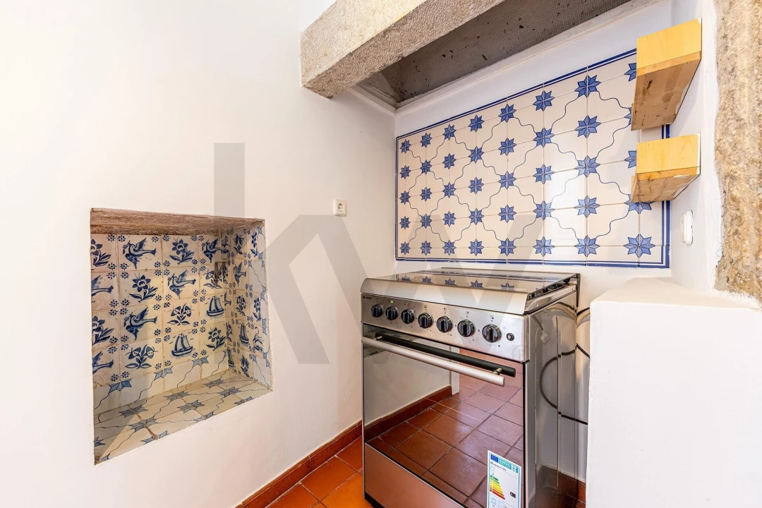Apartamento T1 para Arrendamento em Santo António Foto 16