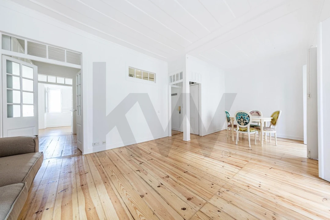 Apartamento T1 para Arrendamento em Santo António Foto 3