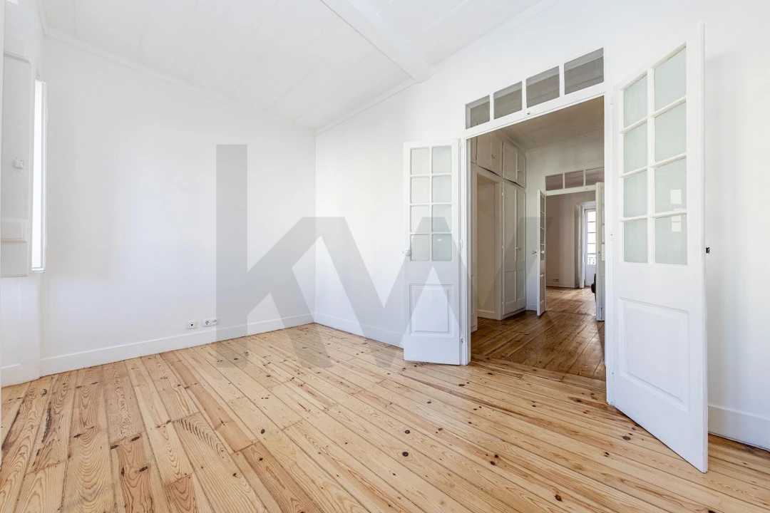Apartamento T1 para Arrendamento em Santo António Foto 13