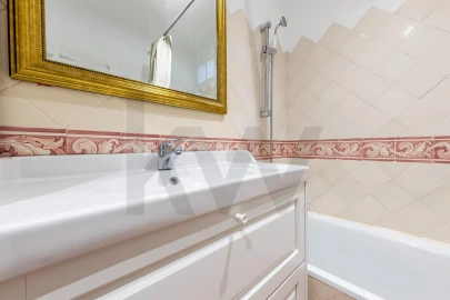 Apartamento T1 para Arrendamento em Santo António