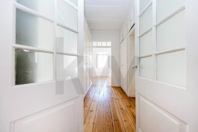 Apartamento T1 para Arrendamento em Santo António