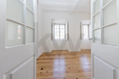 Apartamento T1 para Arrendamento em Santo António