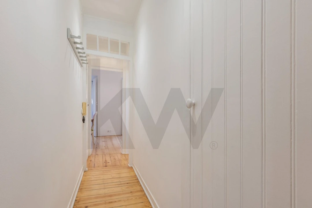 Apartamento T1 para Arrendamento em Santo António Foto 20