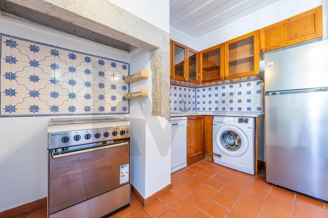 Apartamento T1 para Arrendamento em Santo António Foto 17