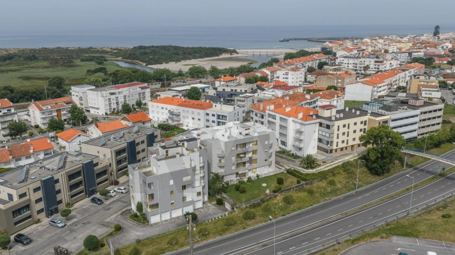 Apartamento T3 para Venda em Vila Praia de Ancora Foto 31
