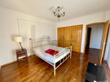 Apartamento T3 para Arrendamento em Cascais e Estoril