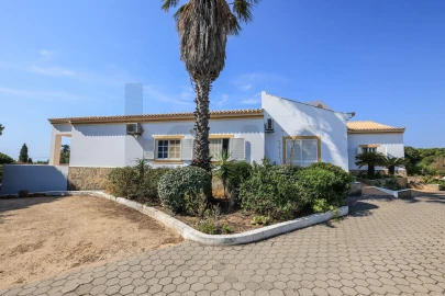 Moradia T4 para Venda em Lagoa e Carvoeiro