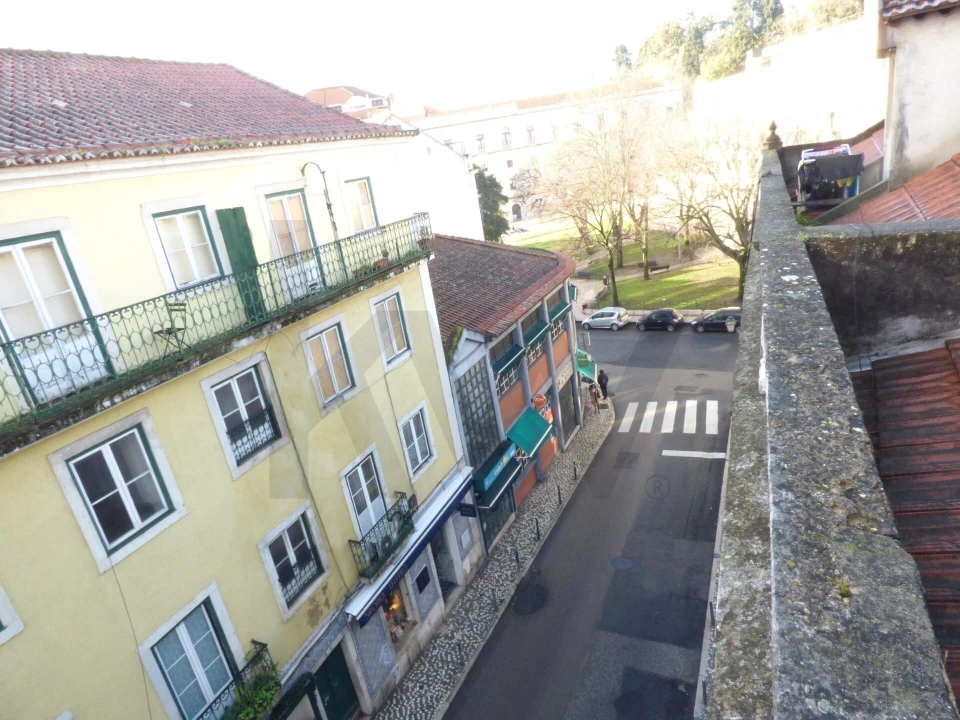 Apartamento T3 para Arrendamento em Misericórdia Foto 25