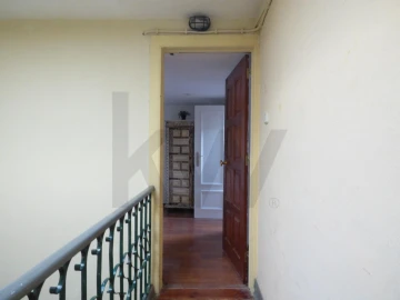 Apartamento T3 para Arrendamento em Misericórdia