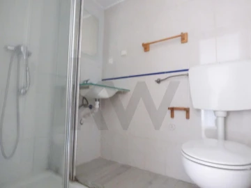 Apartamento T3 para Arrendamento em Misericórdia