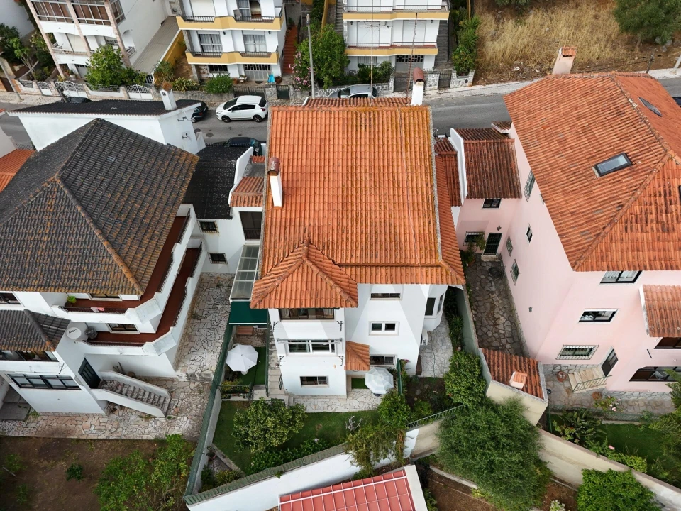 Moradia T6 para Venda em Cascais e Estoril Foto 3
