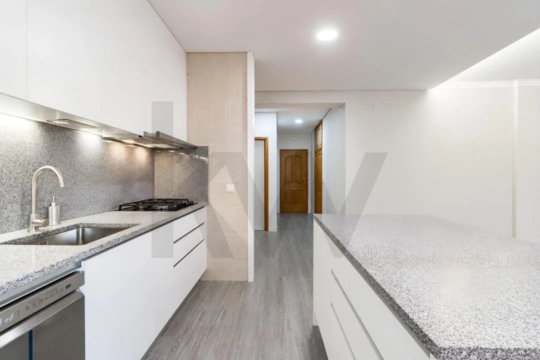 Apartamento T3 para Venda em São João da Madeira Foto 1