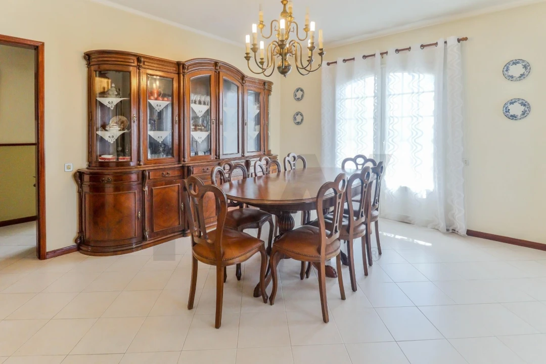 Moradia T3 para Venda em Oiã Foto 4