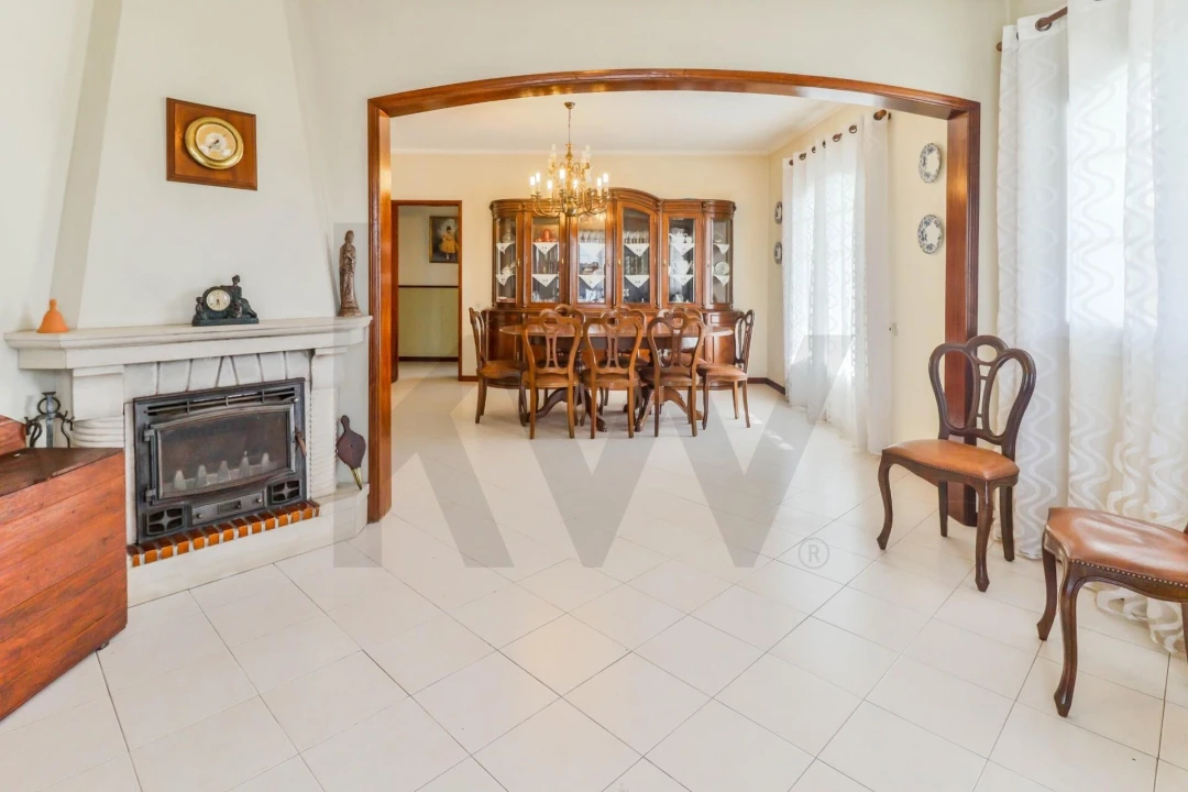 Moradia T3 para Venda em Oiã Foto 2