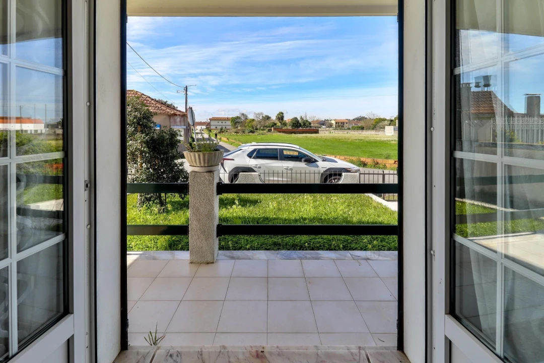 Moradia T3 para Venda em Oiã Foto 5