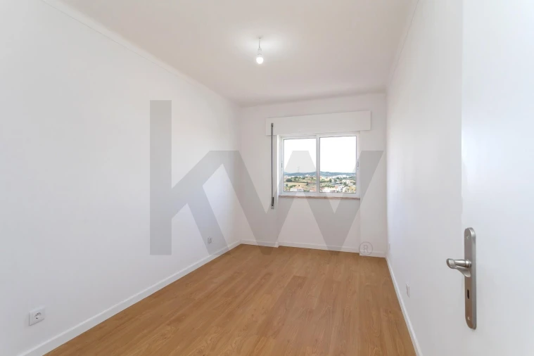 Apartamento T2 para Venda em Cacém e São Marcos Foto 23