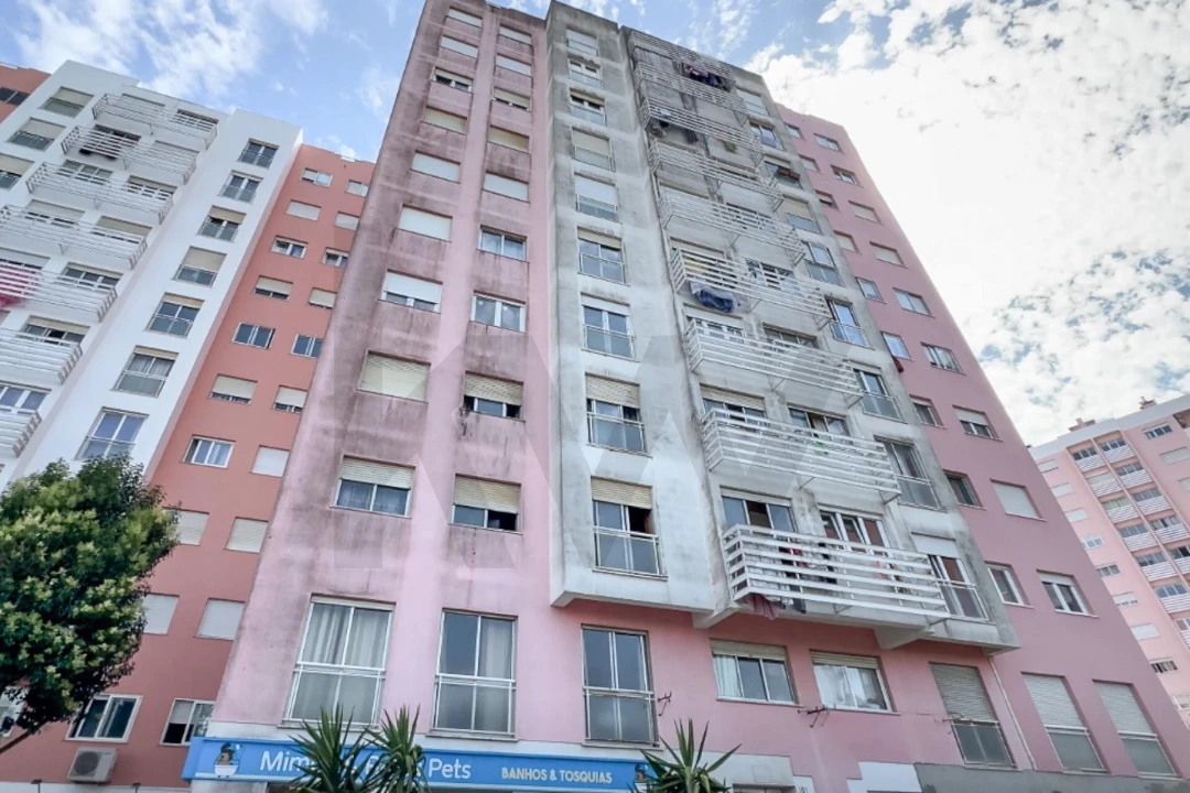 Apartamento T2 para Venda em Cacém e São Marcos Foto 27