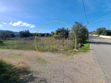 Armazém para Venda em Santa Barbara de Nexe