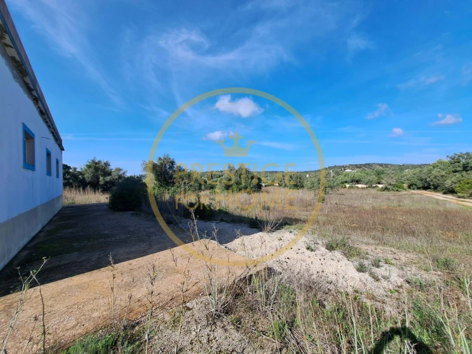 Armazém para Venda em Santa Barbara de Nexe Foto 16