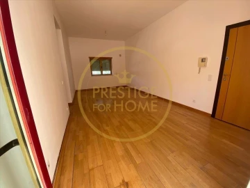 Apartamento T2 para Venda em Loule (São Clemente)